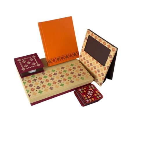 Phulkari Gift Set (Cream)