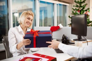 Gifts for Global Clients: A Practical Guide to International Corporate Gifting