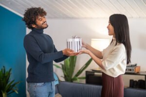 Foreign Delegate Welcome Gifts India: What to Send and When